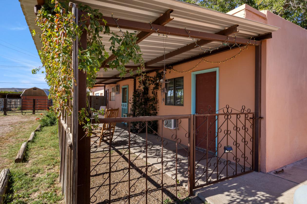 7 ACRE HORSE PROPERTY WITH THREE HOUSES - photo 28