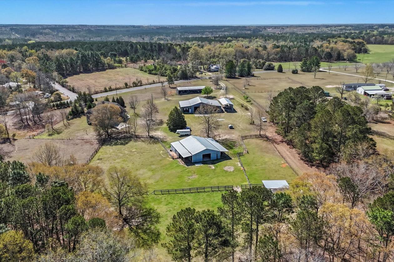 Horse Property for sale.
