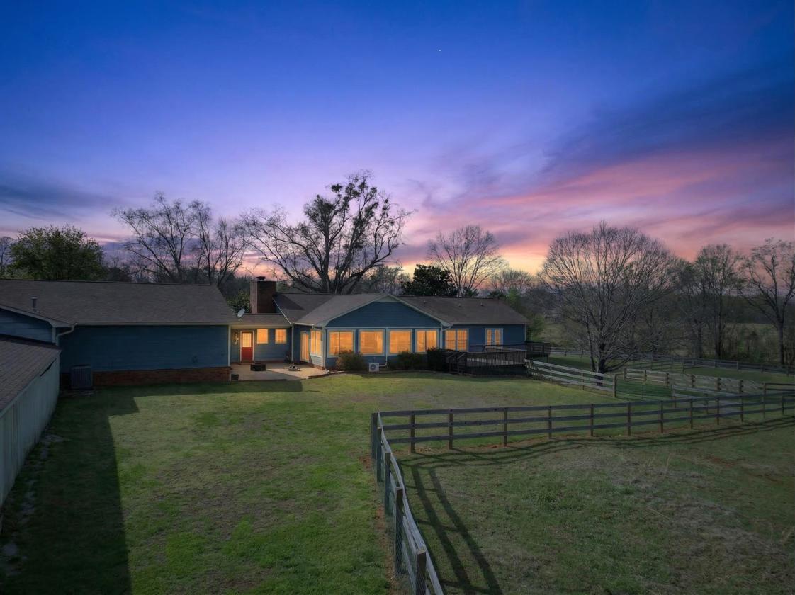 CLOSE TO TRYON Horse farm with 30+ kennel facility - photo 29