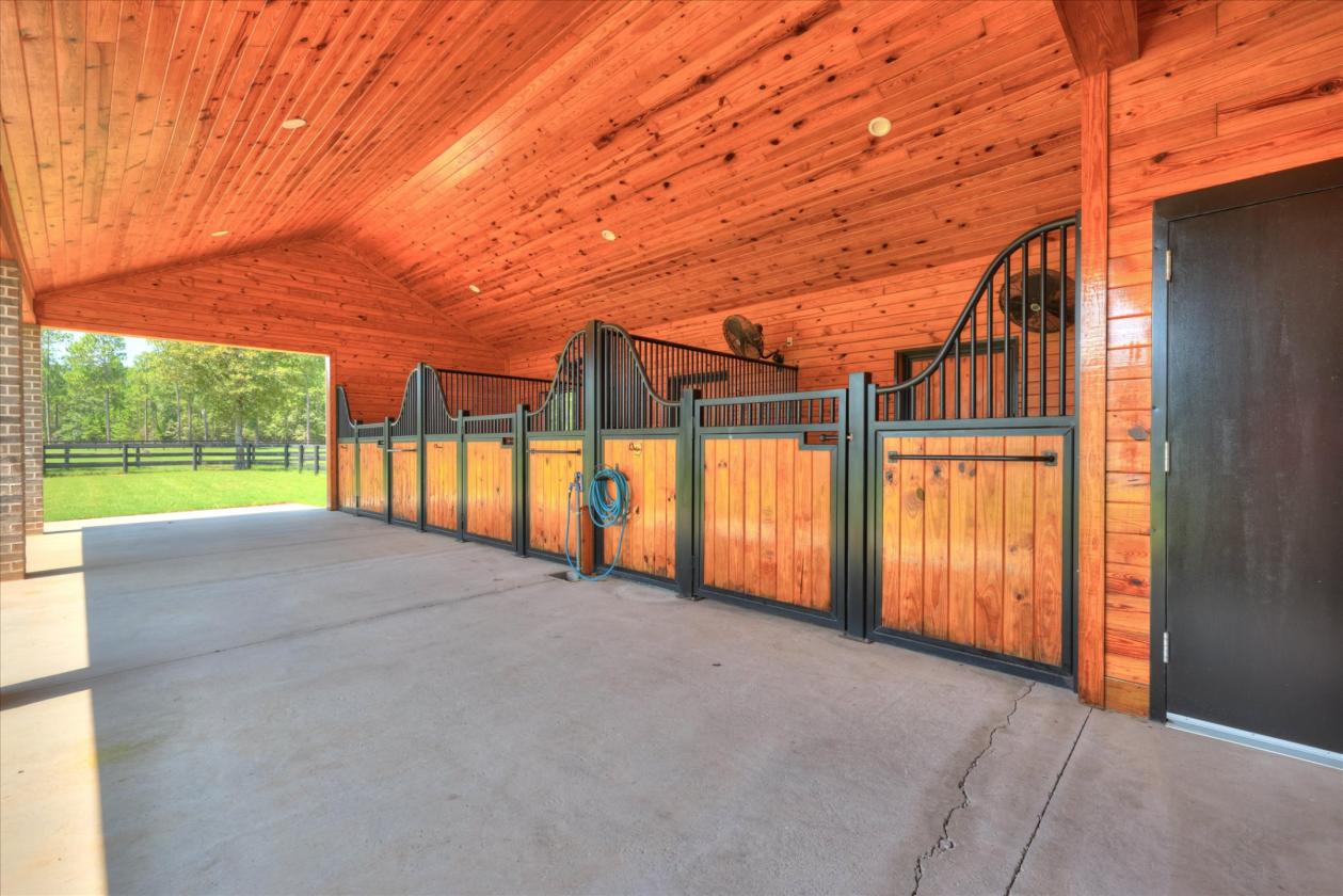 Resort-Style Equestrian Living in Three Runs - photo 21