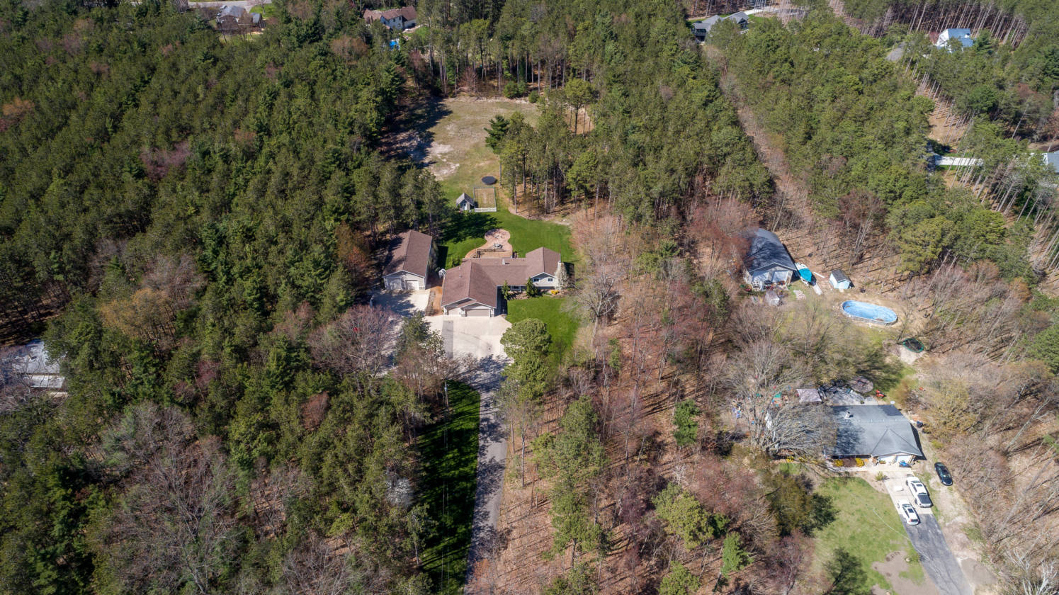 Horse farm for sale Holland, Ottawa County, Michigan Horse ranch