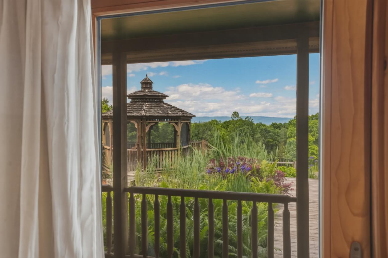 Iconic Hudson Valley Estate - photo 17