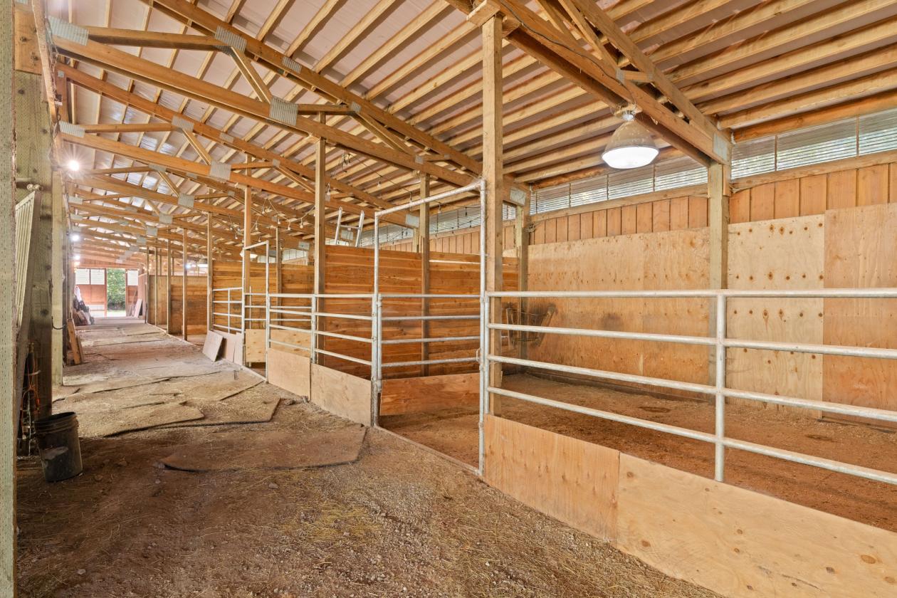 11.62-Acre Mt. Hood Equestrian Retreat - photo 25