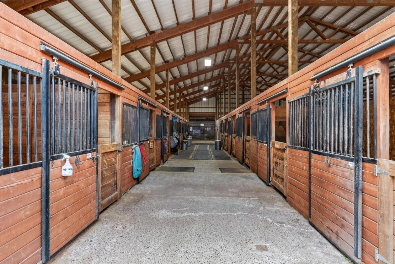 35 Stall Barn with Arena on 20 Acres - photo 14