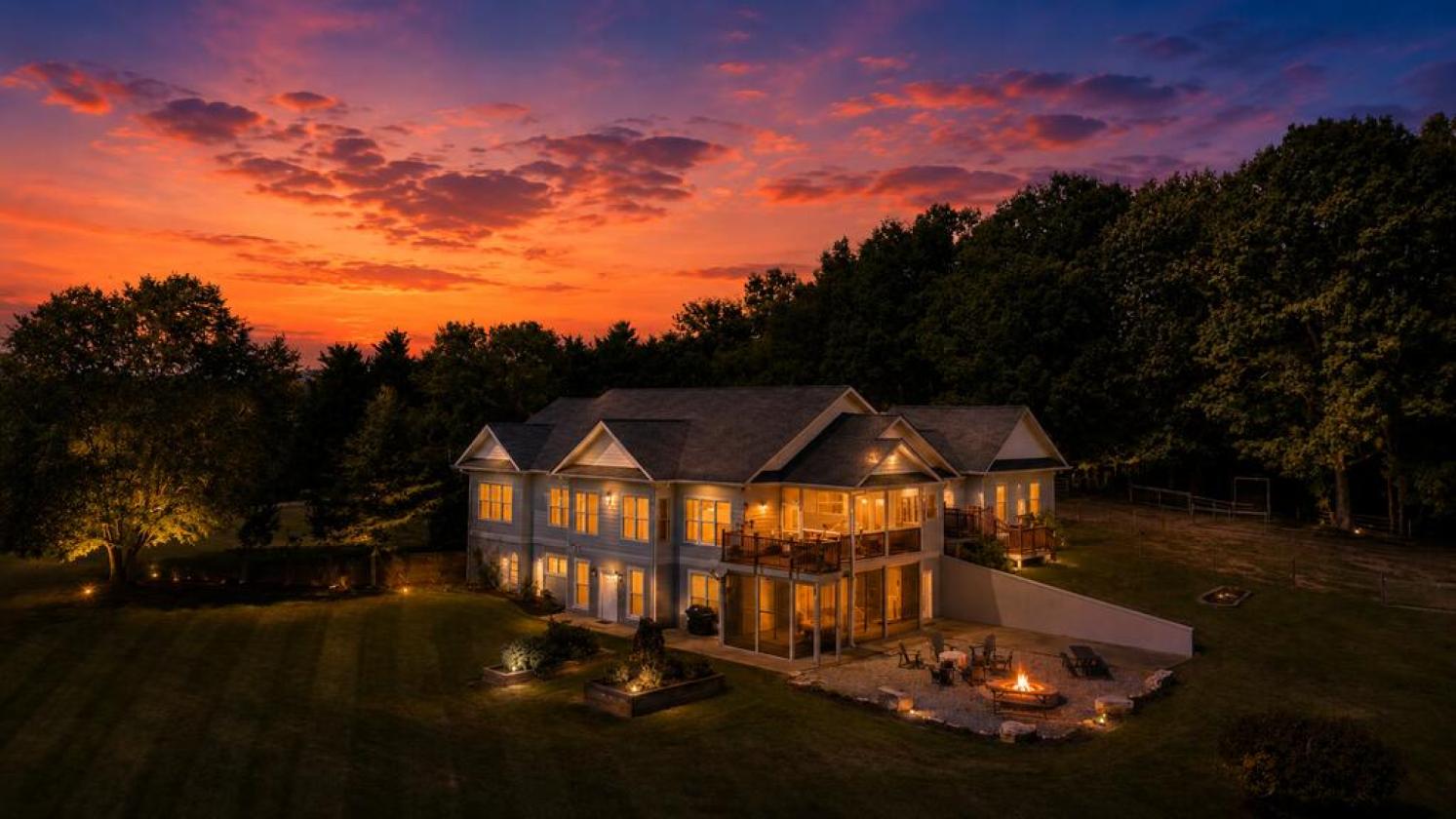 Mountain Equestrian Estate on 7.84 Acres - photo 11