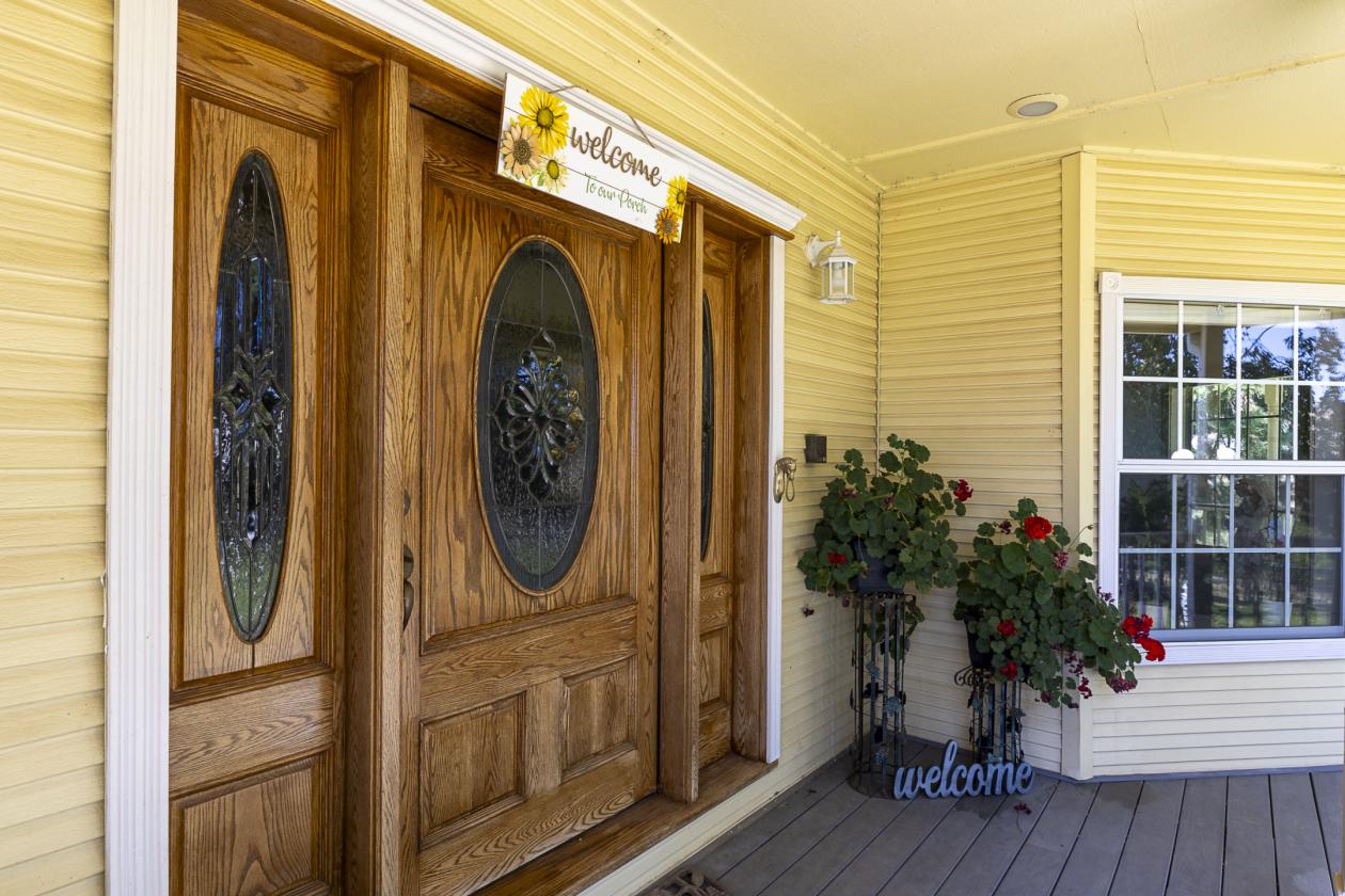 Historic 10-Acre custom Equestrian Estate & Vineyard - photo 16