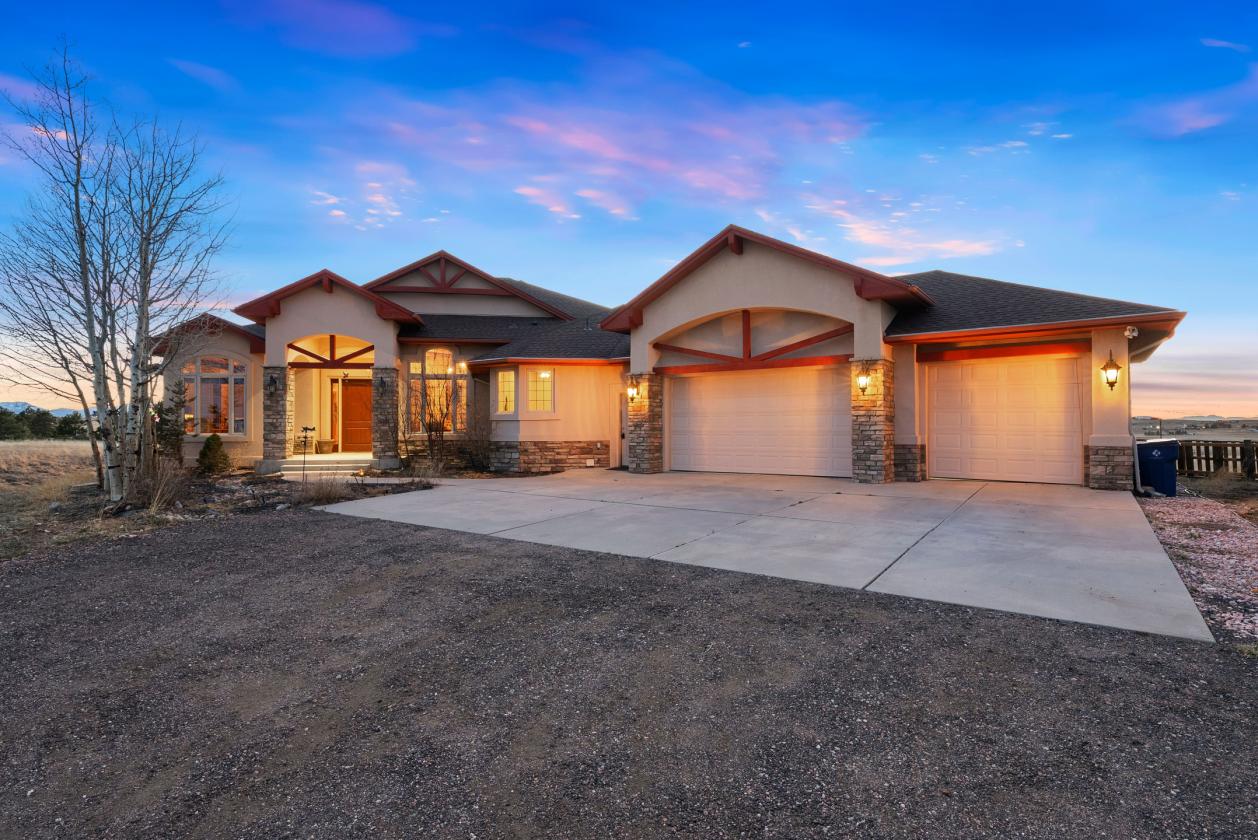 Stunning Black Forest Estate on 9 Acres - photo 5