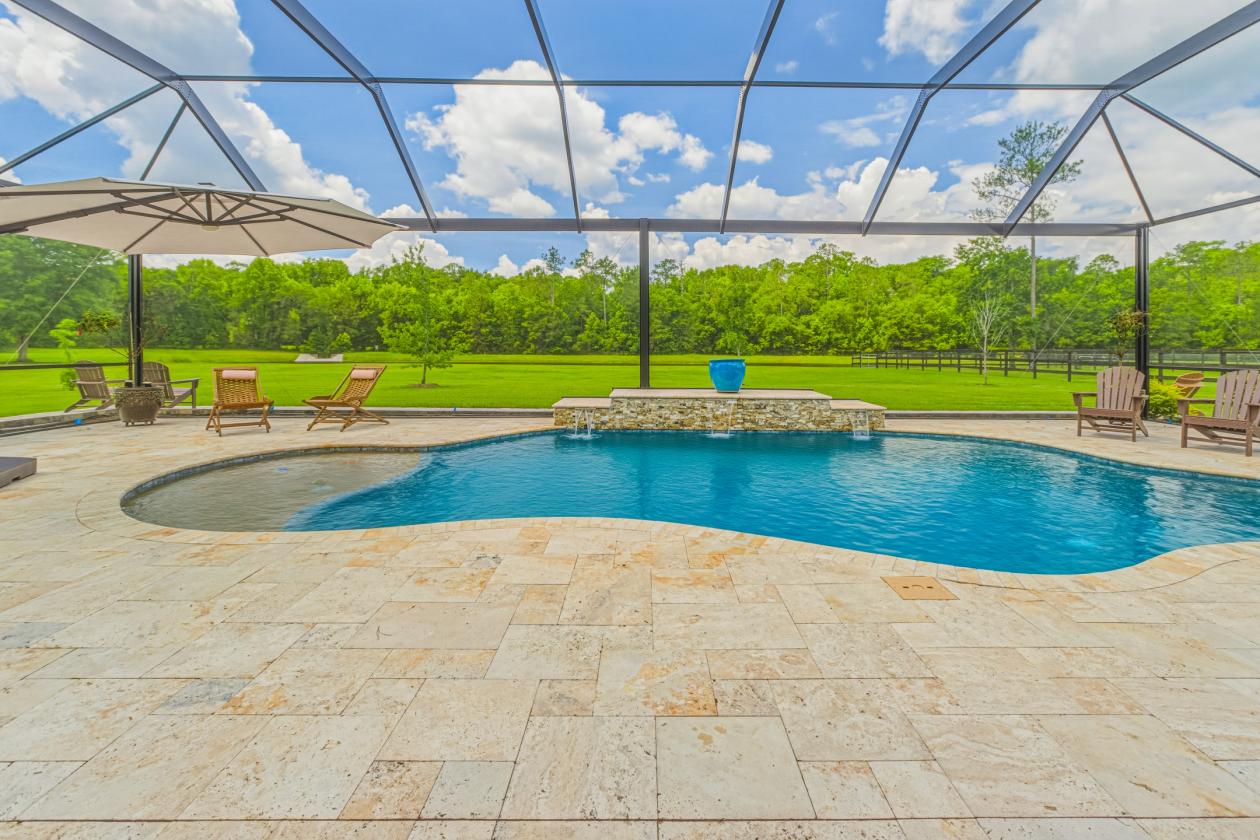 Luxury Equestrian Estate Compound on 6.6 Acres! - photo 3