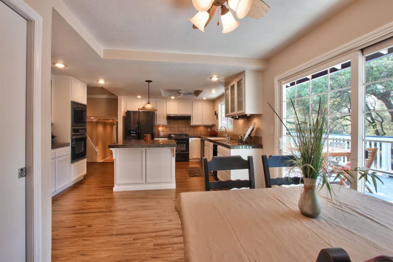 Beautiful Horse property with updated home and close to trails and town