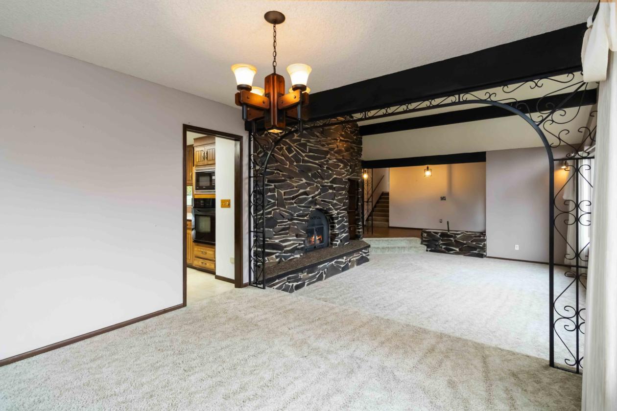 5-Acre Equestrian Retreat on Abernathy Creek - photo 12