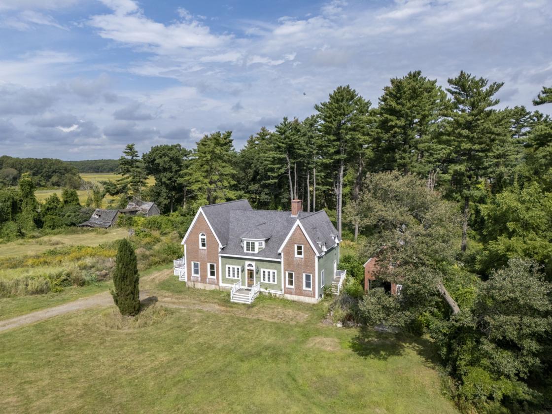 16.9 acres of equestrian potential with marshland - photo 4