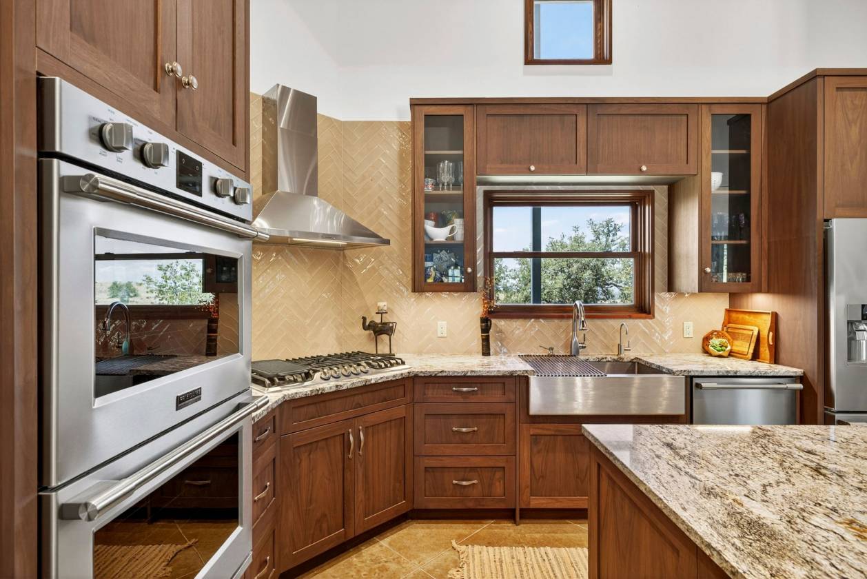 Modern Hill Country Estate with Panoramic Views - photo 13