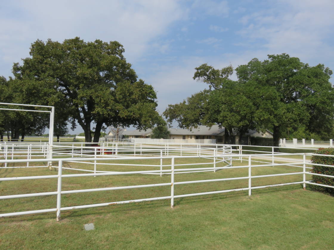 DIAMOND D RANCH Lone Oak, Hunt County, Texas Horse Properties