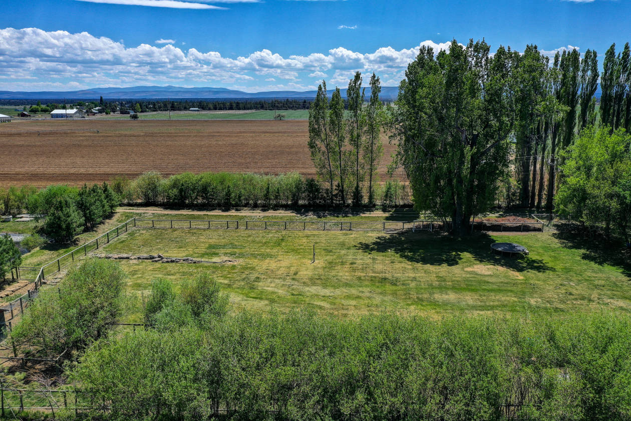 Property / 200 Acres/ 3 Legal Lots/ Build Your... Bend