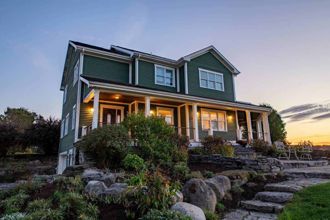 Horse Property for sale.