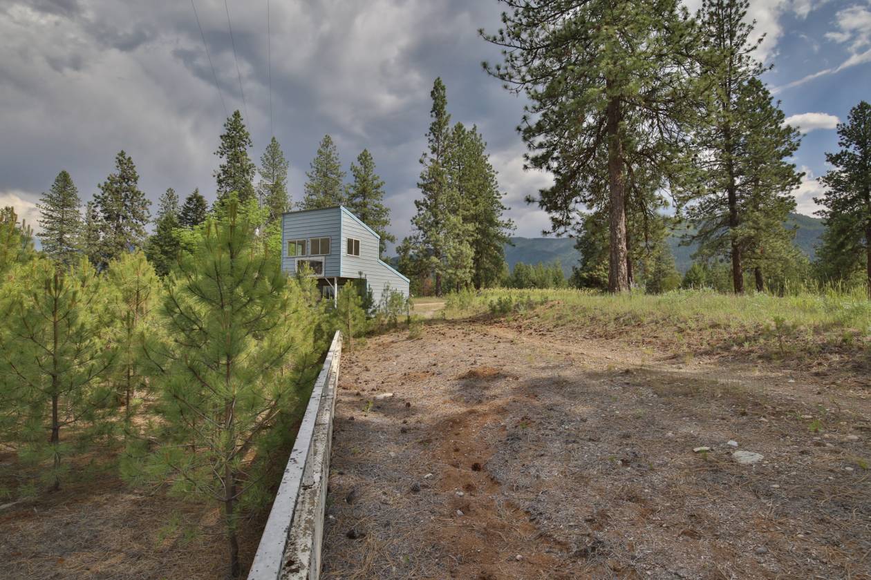Mountain views horse property with large arena - photo 29