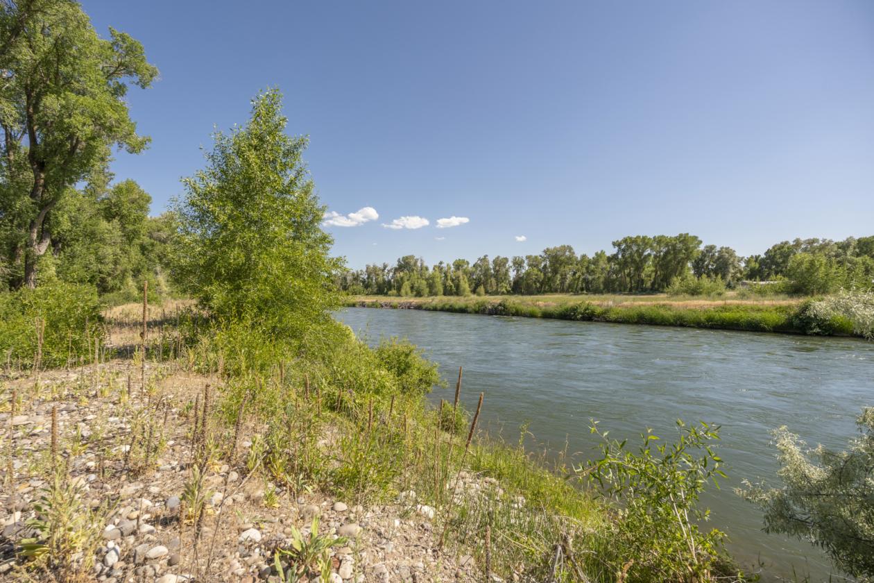 Beautiful Horse Property near the Snake River! - photo 29