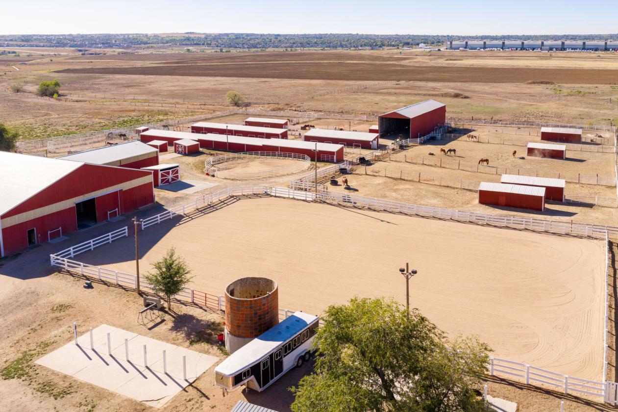 Exceptional 6.9-Acre Equestrian Property - photo 9