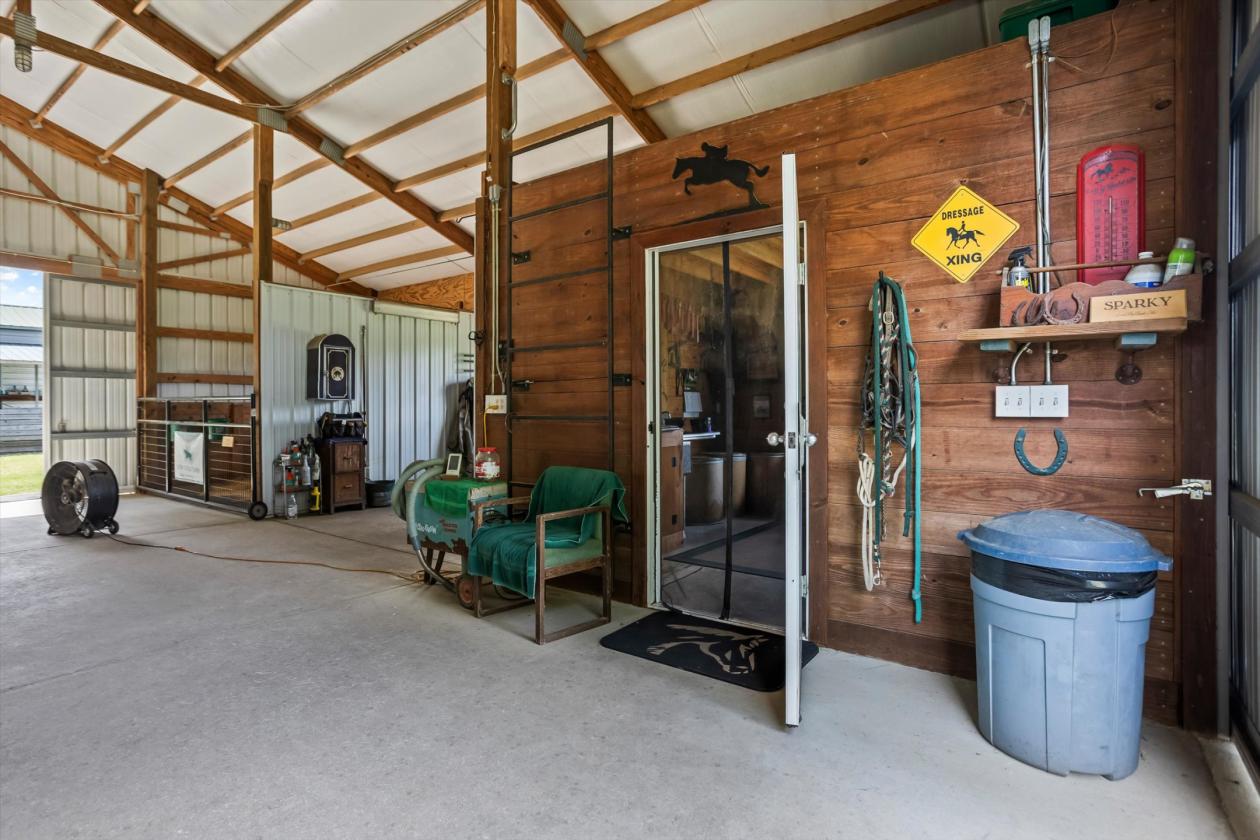 6 Stall on 10+ Acres in Aiken County - photo 19