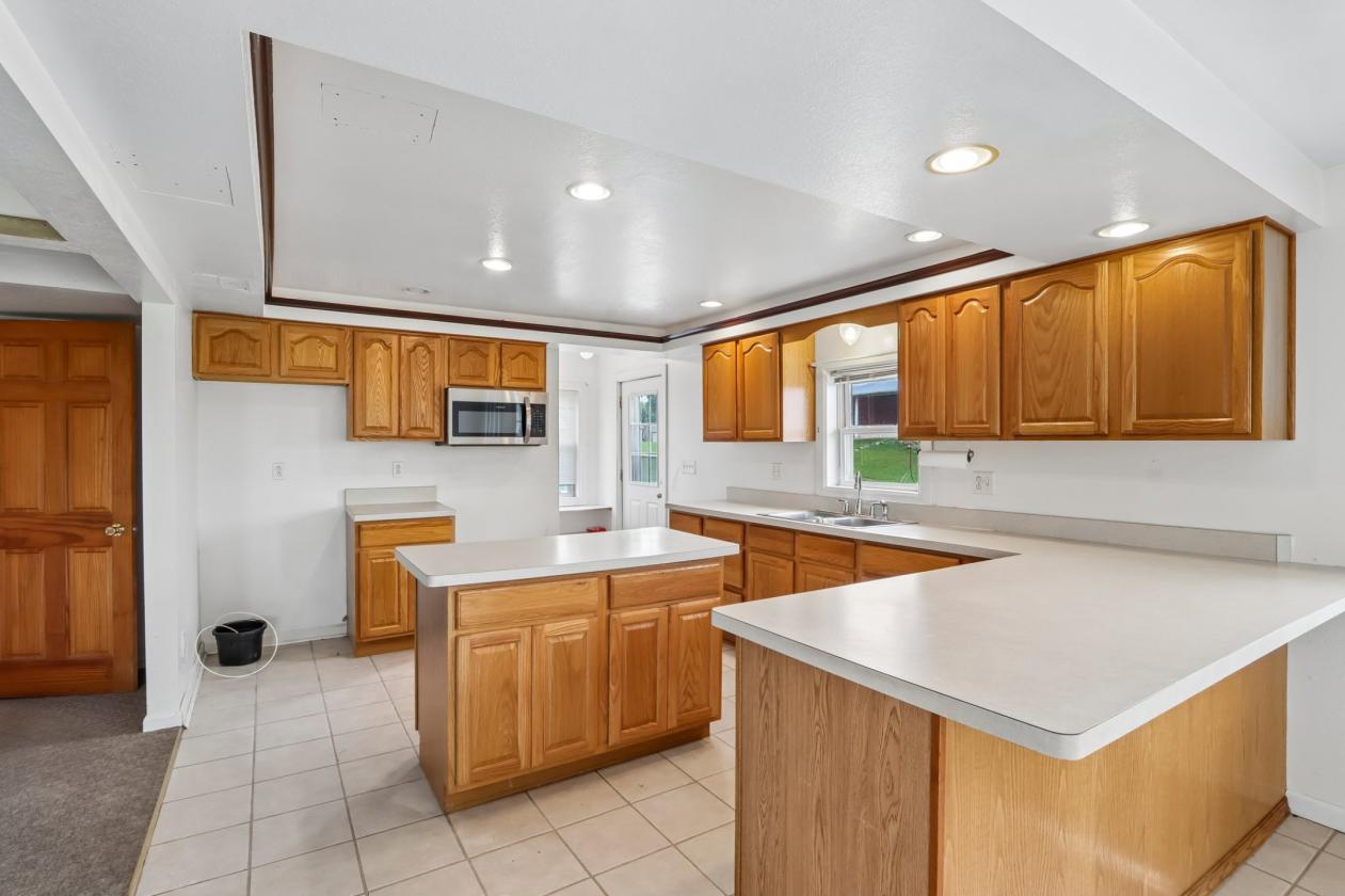 Farmette on 3+ Acres - photo 25