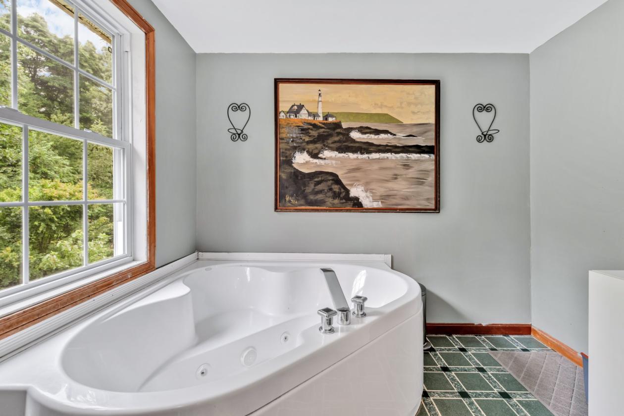 Serene 7.74 Acre Equestrian/Hobby Farm! - photo 23