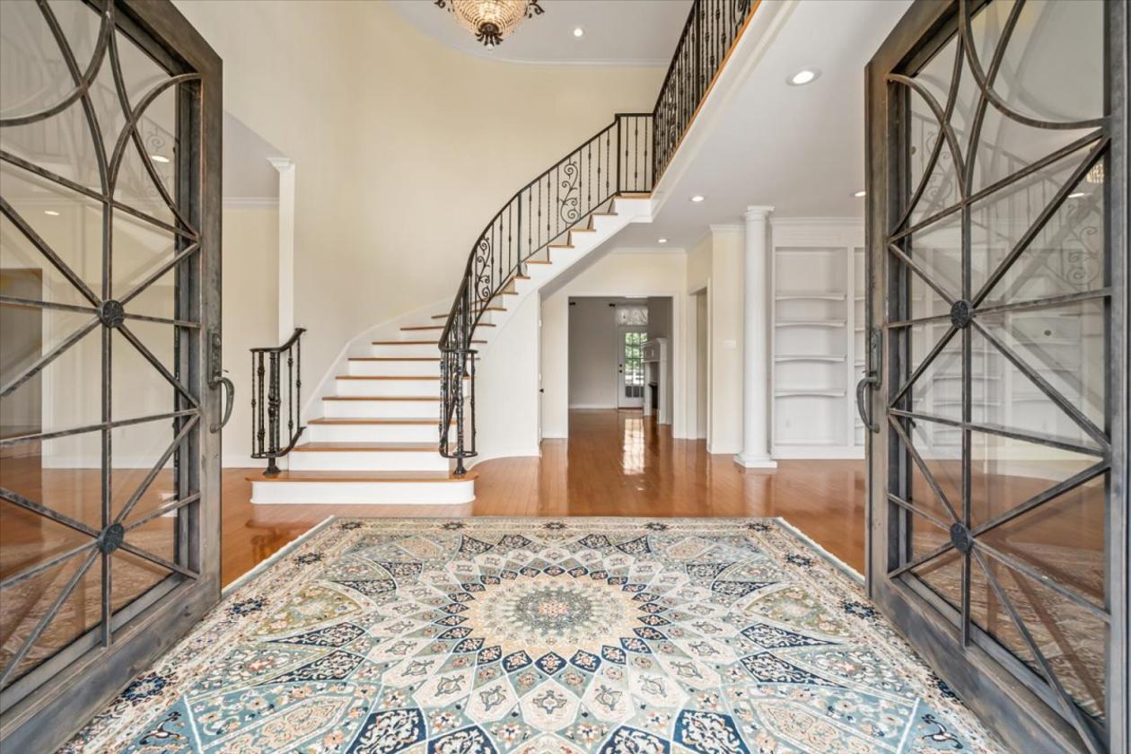 Luxury Equestrian Estate on 13.5 Acres - photo 11