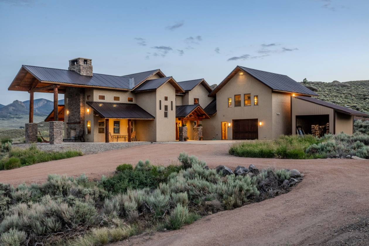 Horse Property for sale.