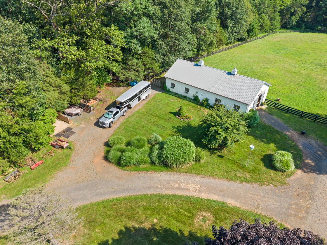 Turnkey 20 ac equestrian property near Warrenton - photo 5