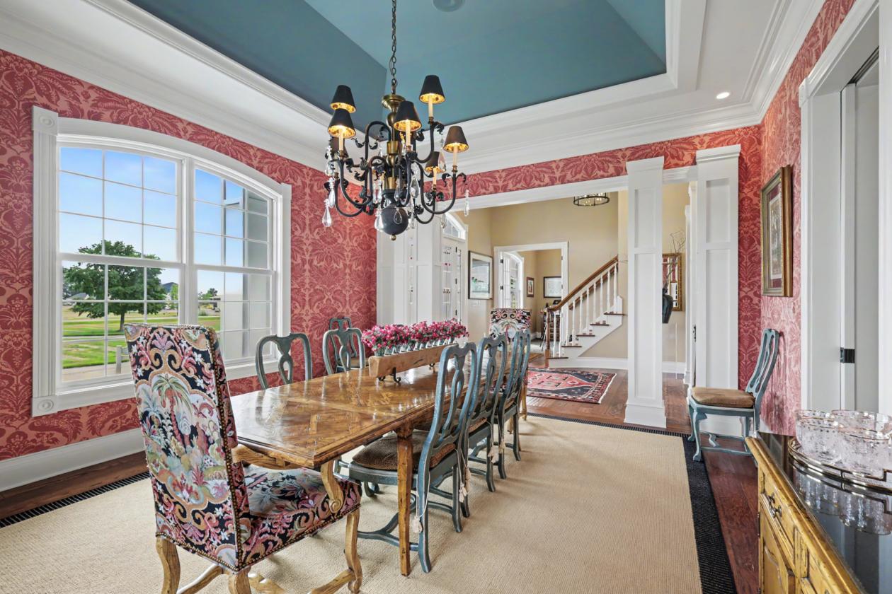 ONE-OF-A-KIND 10 ACRE EQUESTRIAN ESTATE - photo 16