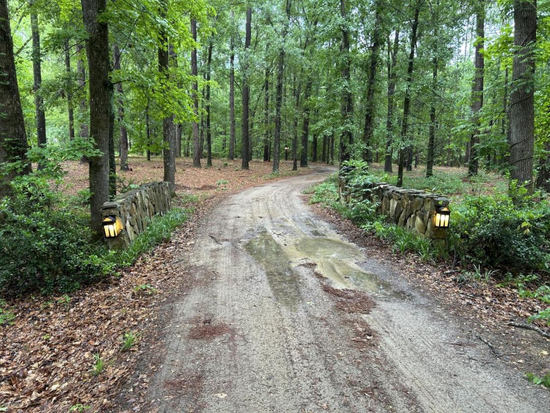 HOME, EVENT AND WEDDING VENUE AND HORSE FARM! - photo 29