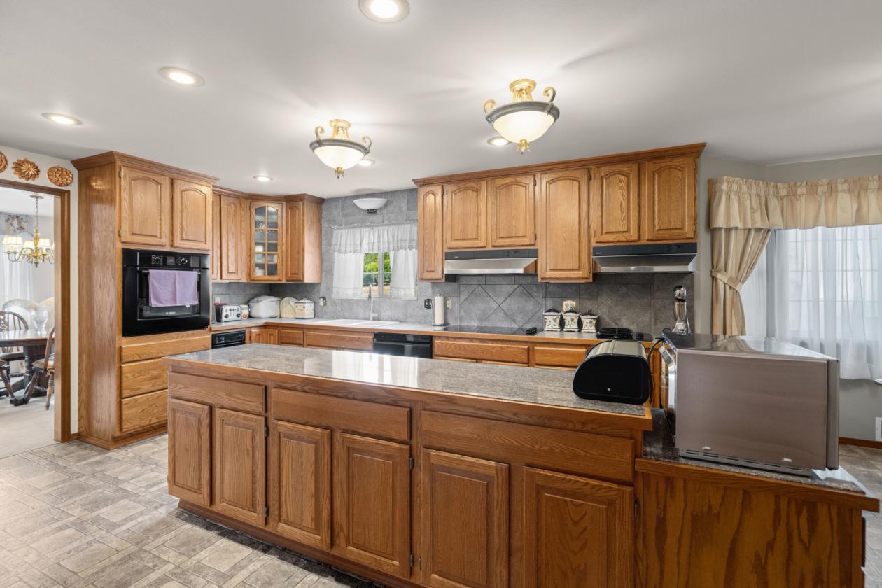 Exceptional Estate in Ebey's Landing Preserve - photo 9