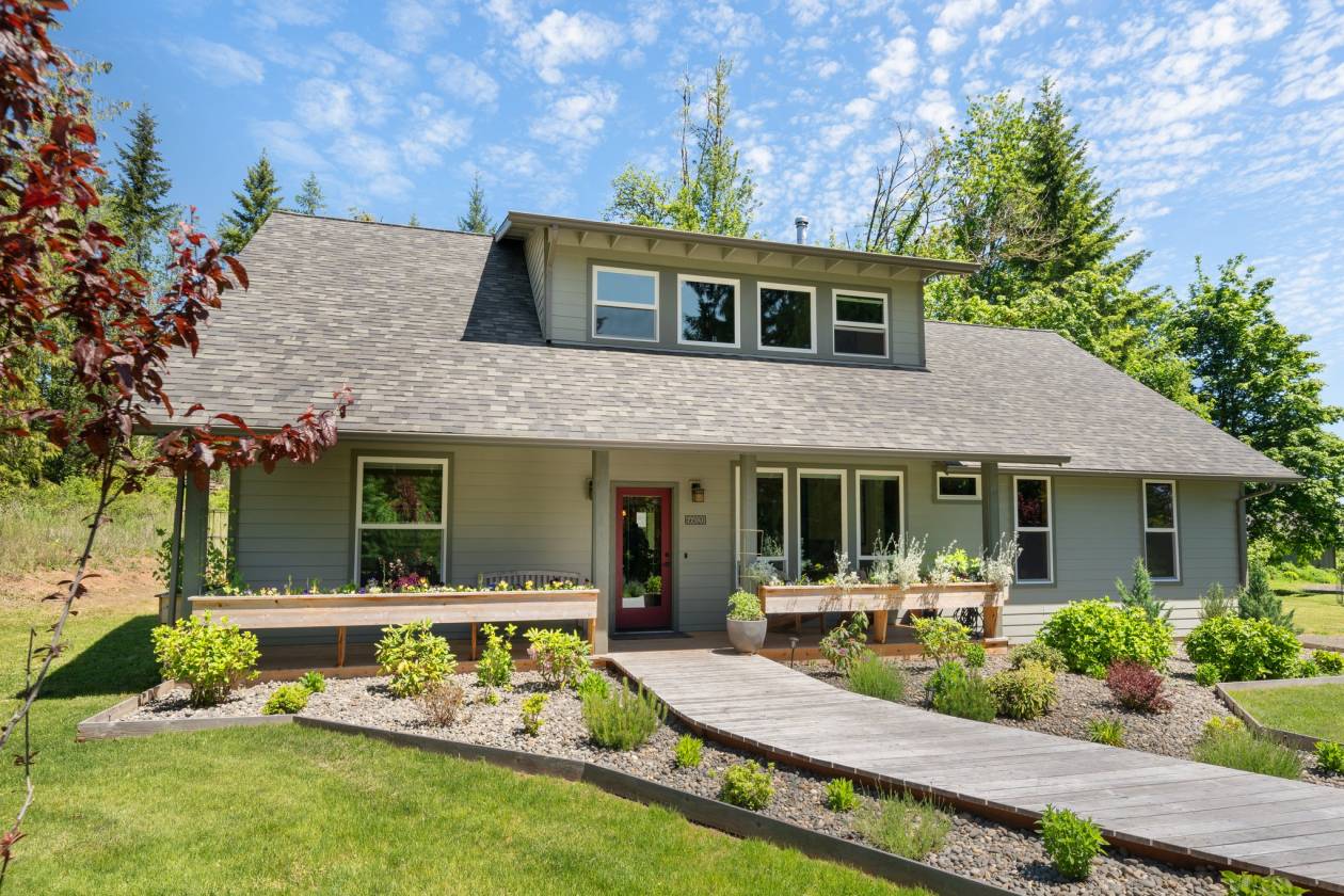 Horse Property for sale.