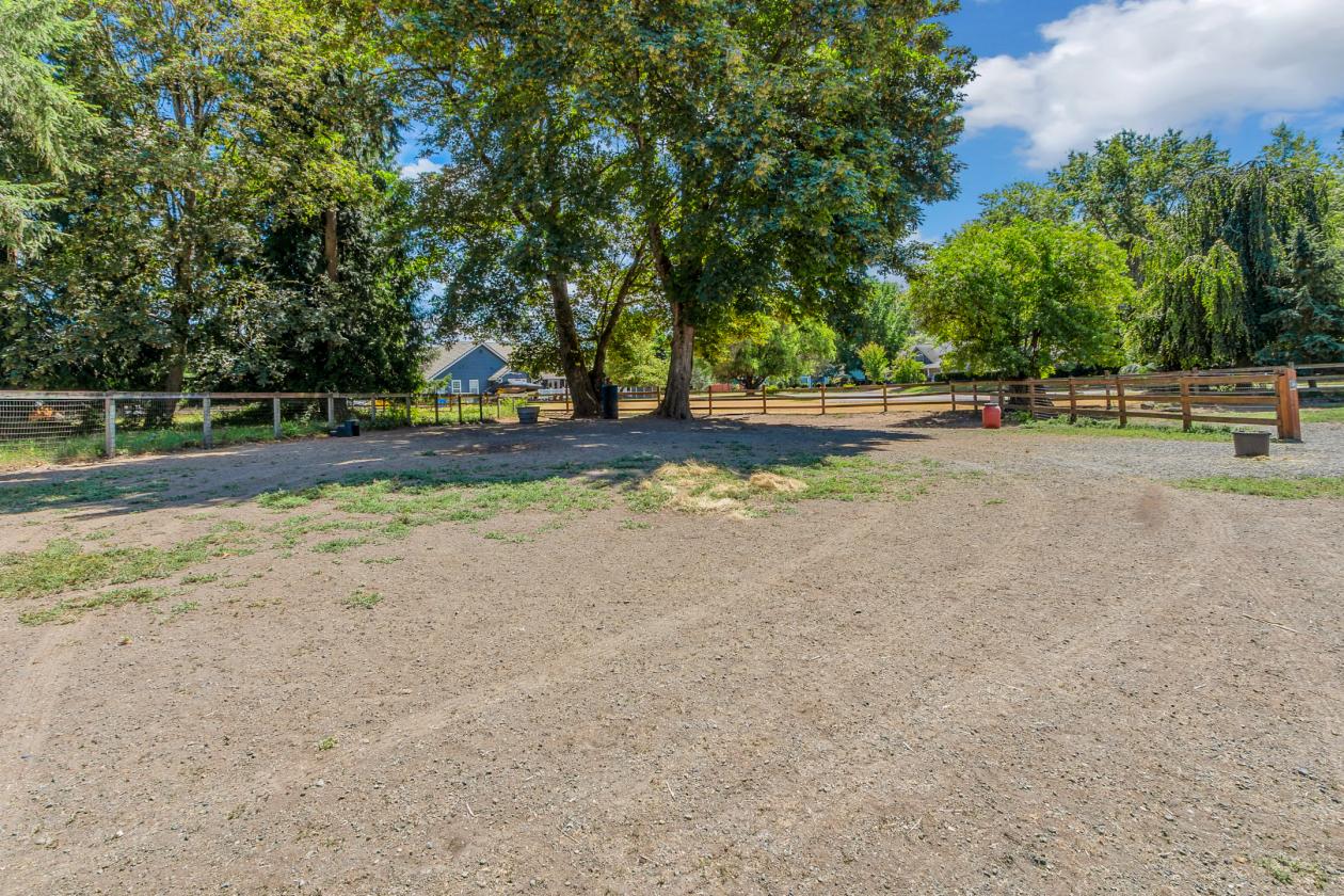 RIVERFRONT LUXURY EQUESTRIAN RETREAT - photo 20