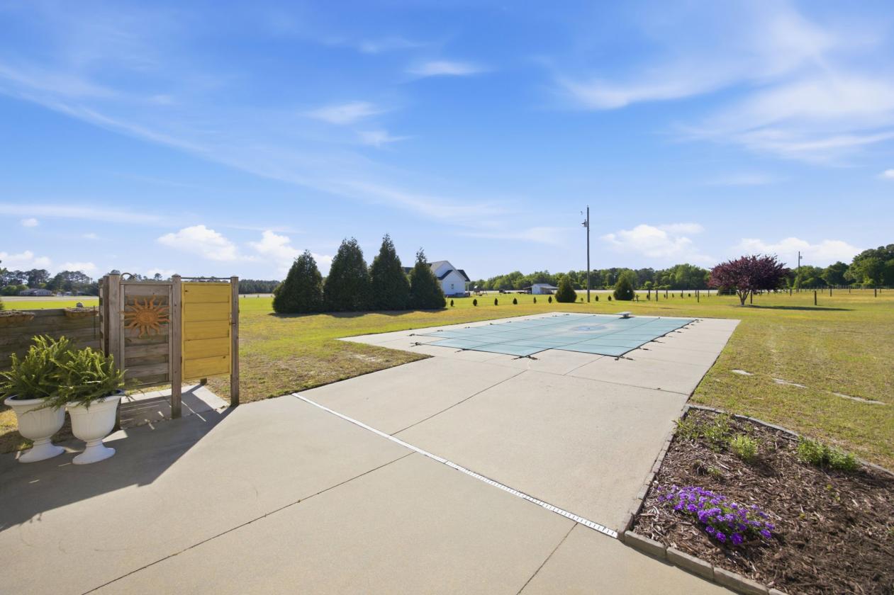 Horse Farm with Lighted Riding Arena and Pool - photo 12
