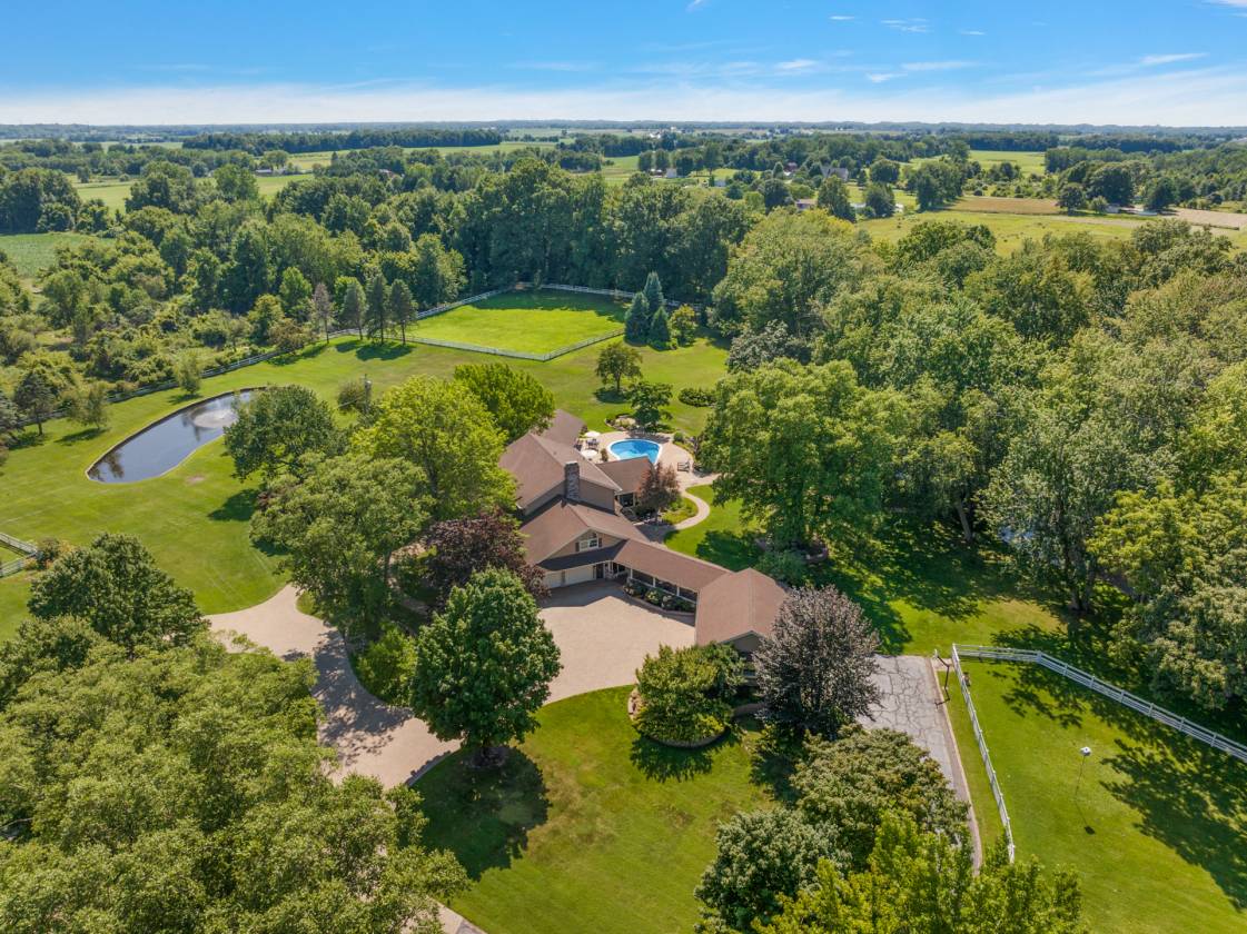 Horse Property for sale.