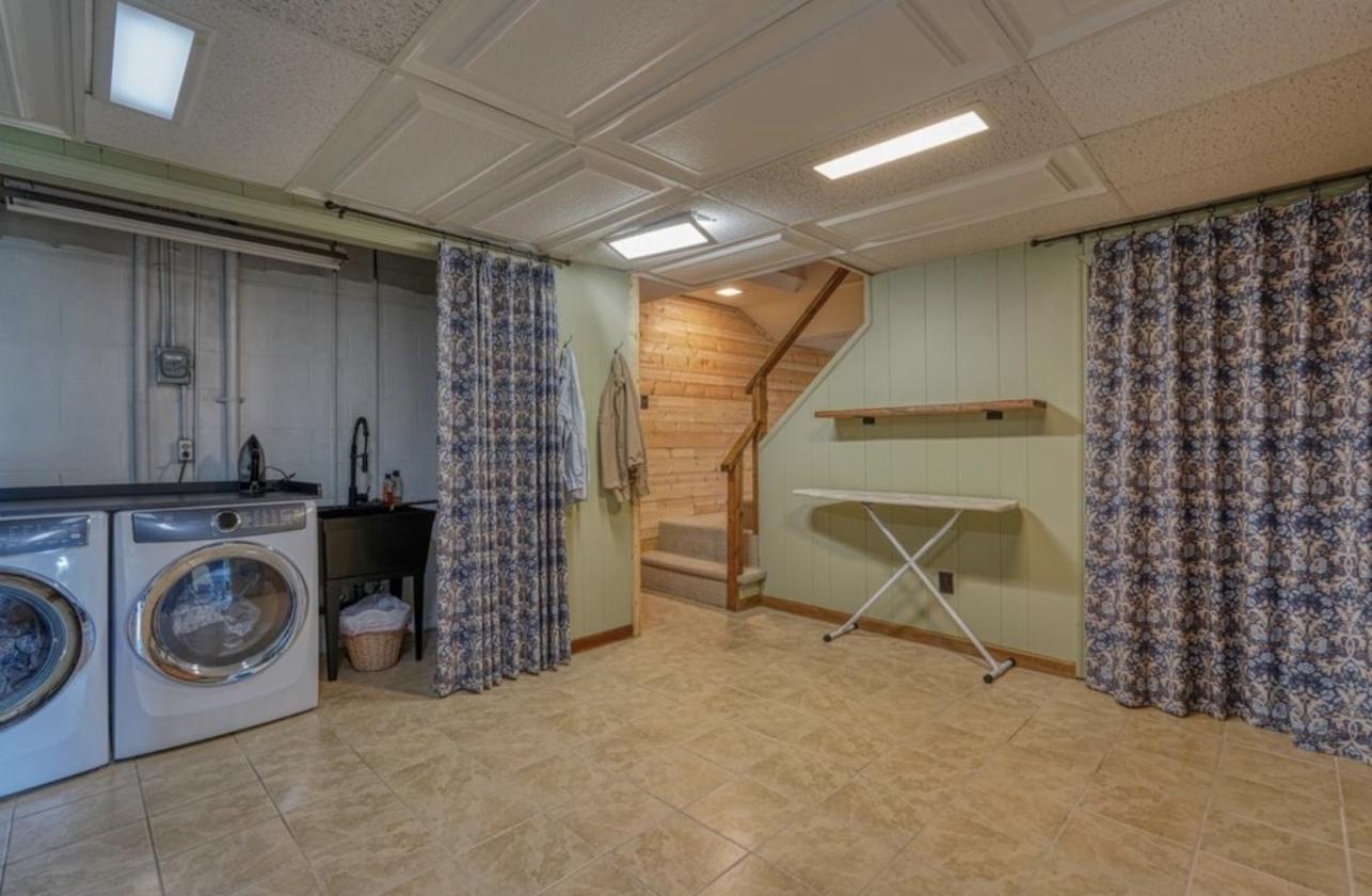 Beautiful Equestrian Property - photo 23
