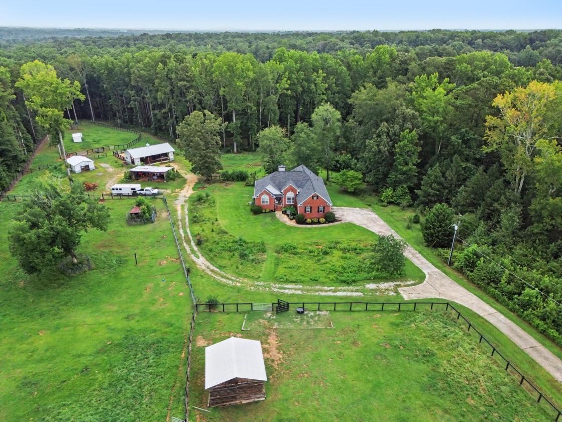 Turnkey Equestrian Property on 11+ Acres - photo 26