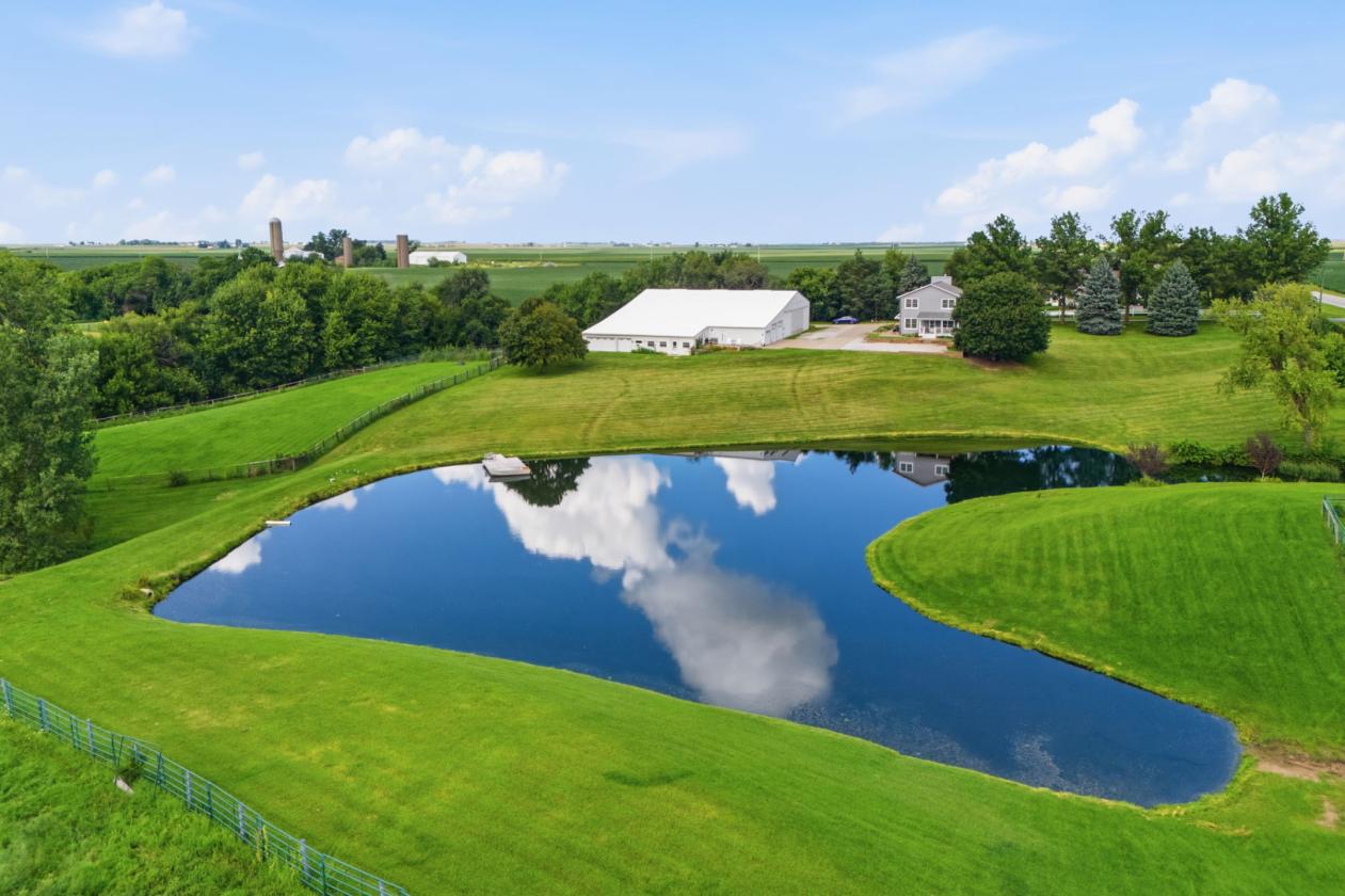 Iowa horse estate. Is this heaven? No, it's Iowa! - photo 25