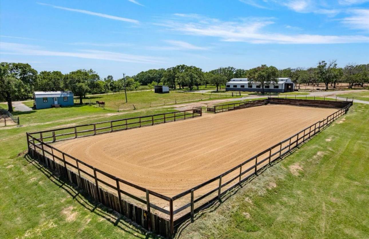 Horse Property for sale.