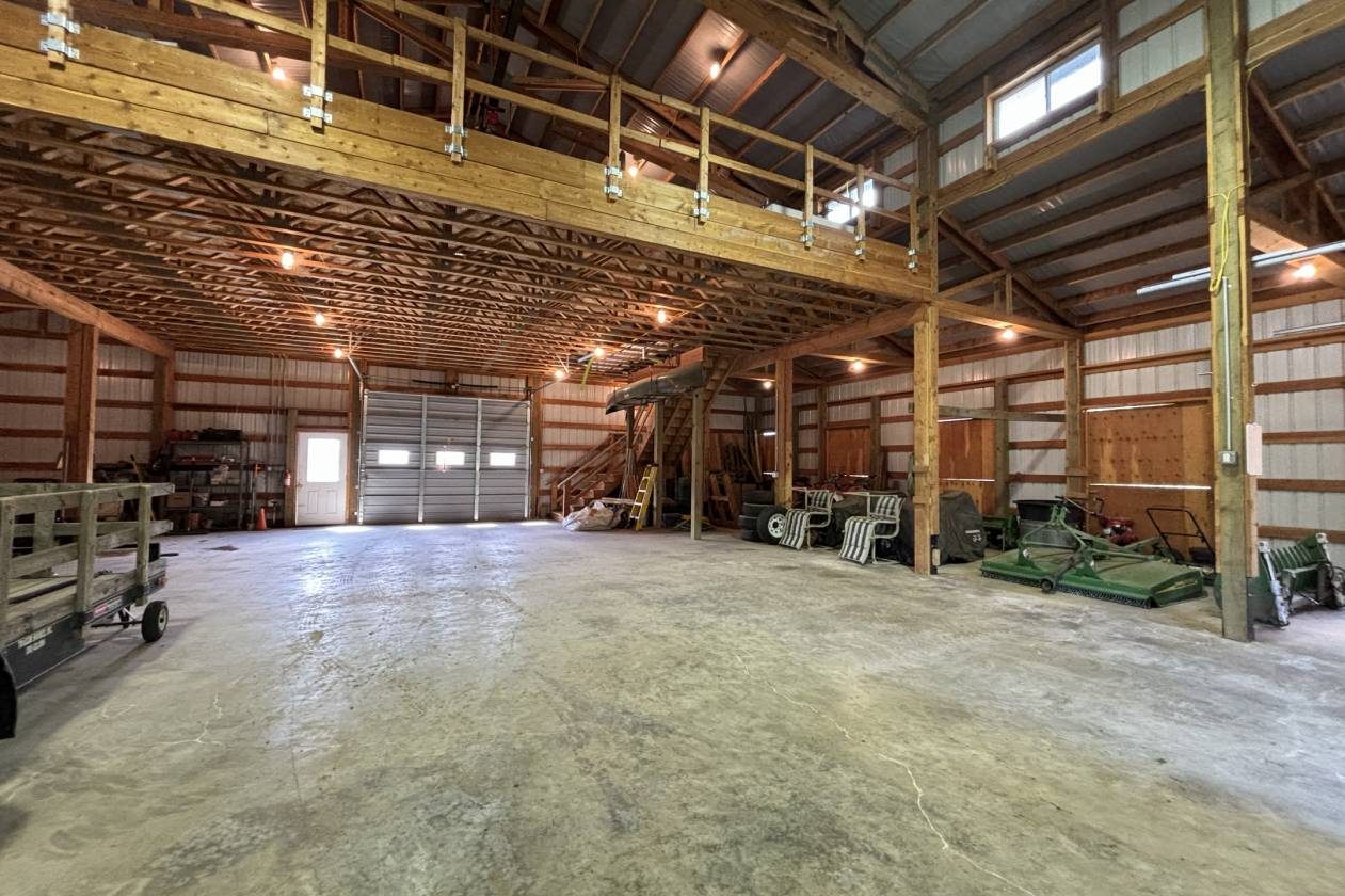 Legacy Estate on 50 Acres - photo 24