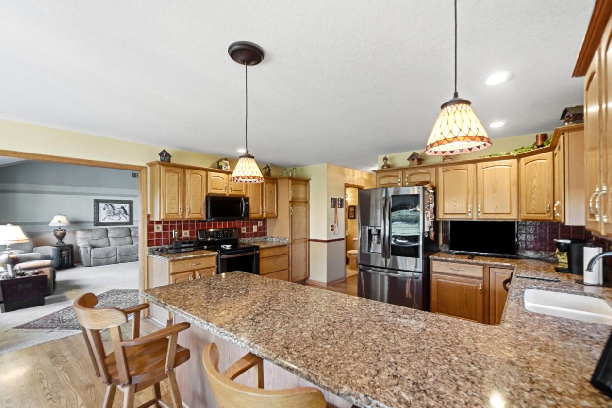 EQUESTRIAN RETREAT ON 10 ACRES - photo 11