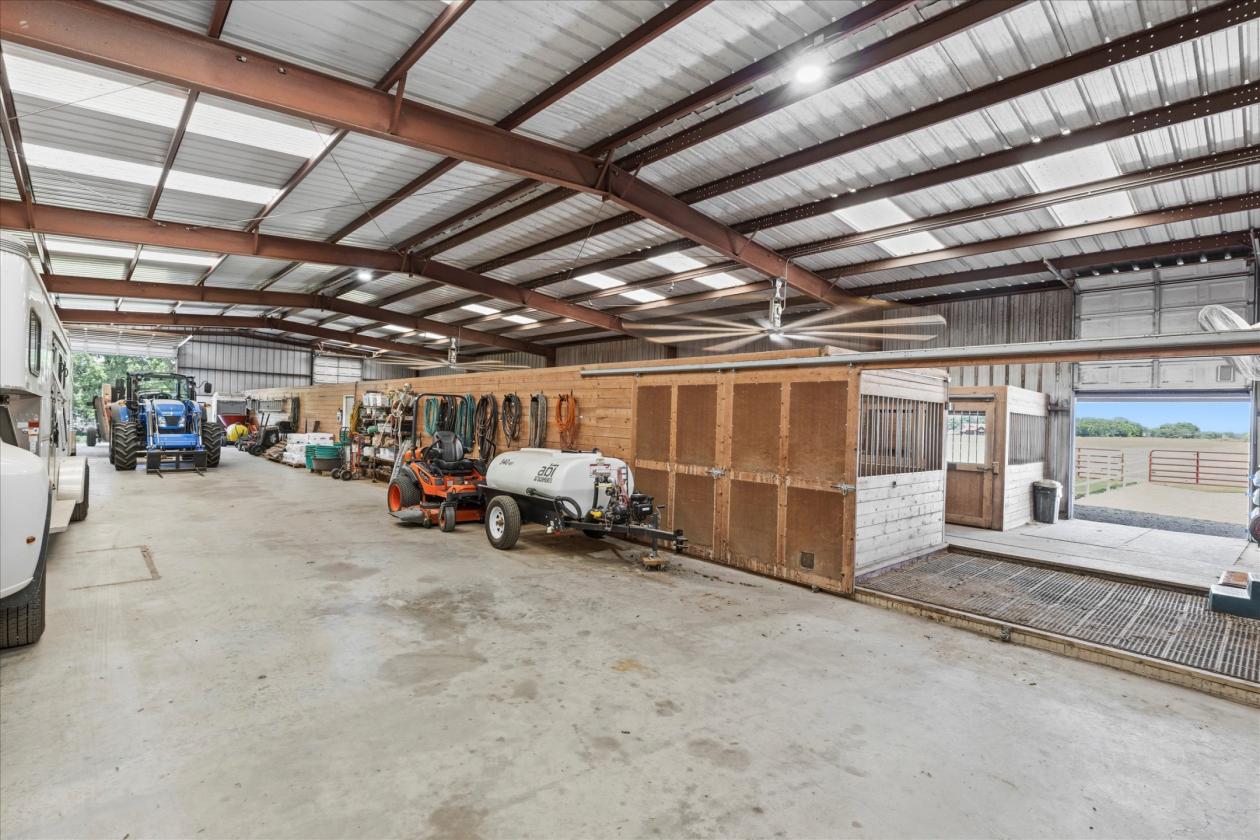 AMAZING HORSE PROPERTY 44+ ACRES - photo 21