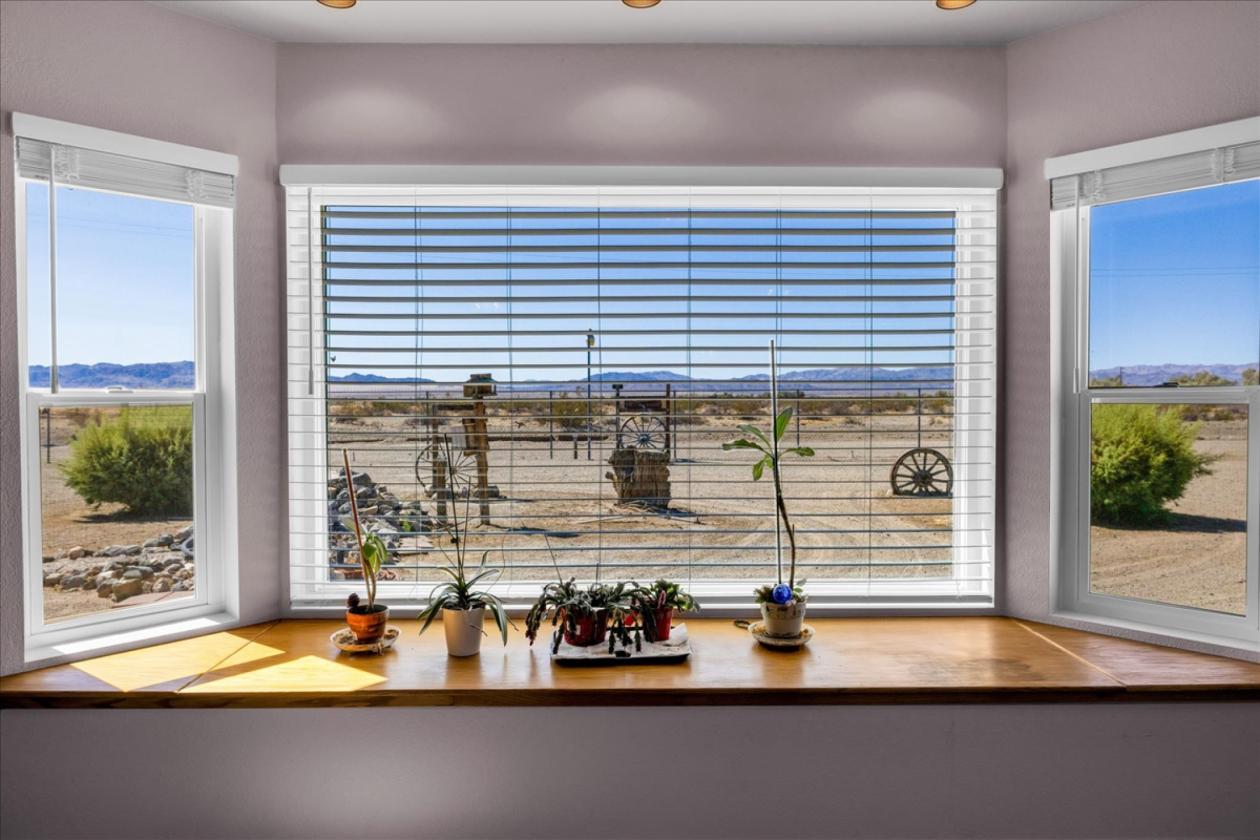 Desert Retreat in Wonder Valley - photo 12