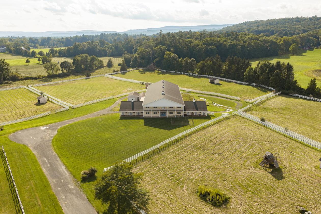 Equestrian Property with Modern Home and Fab Views - photo 3