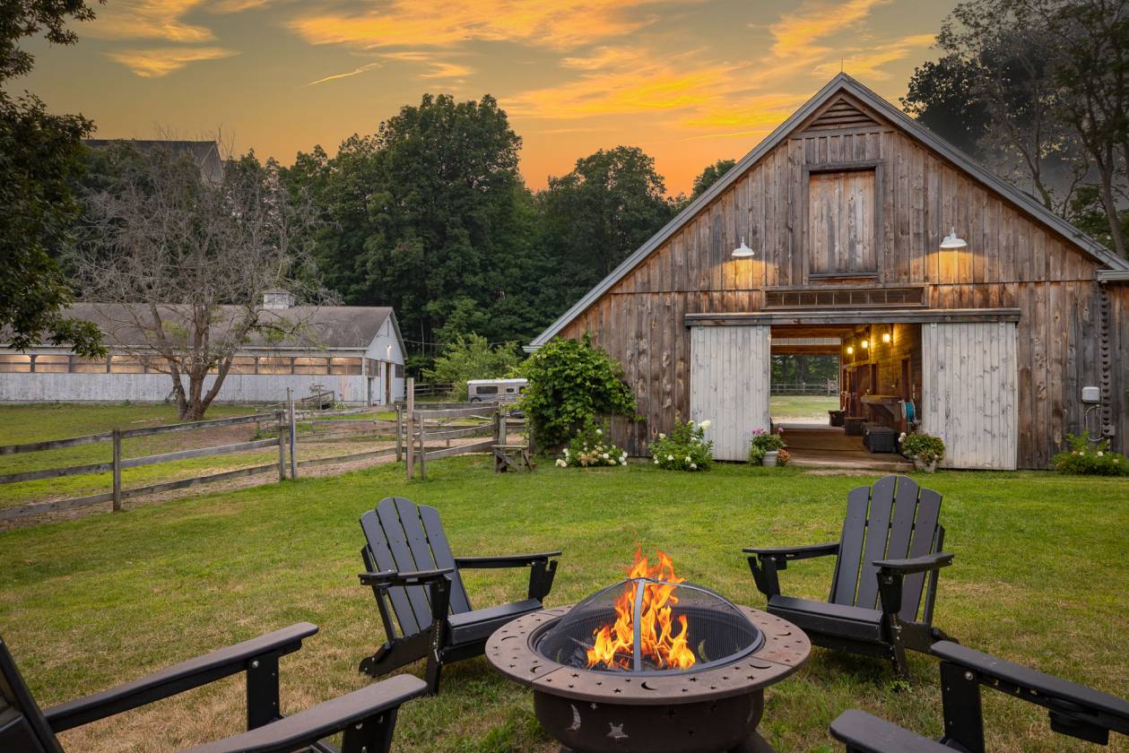 Horse Property for sale.