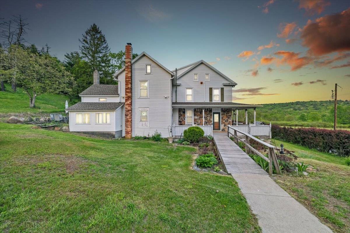 Horse Property for sale.