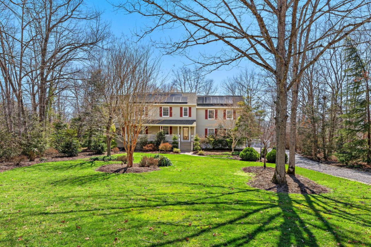Horse Homestead on 2.73 Acres - photo 1