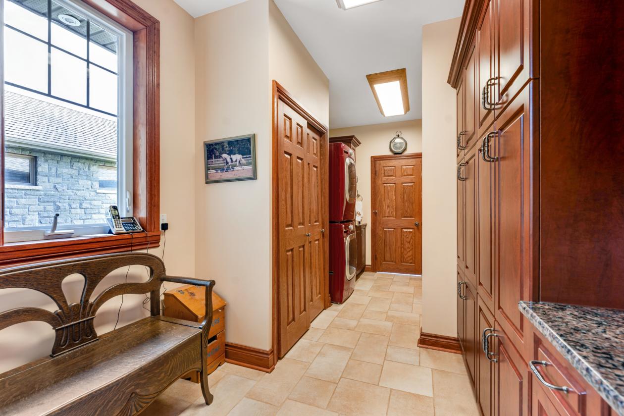 LUXURIOUS 195 ACRE EQUESTRIAN ESTATE - photo 25