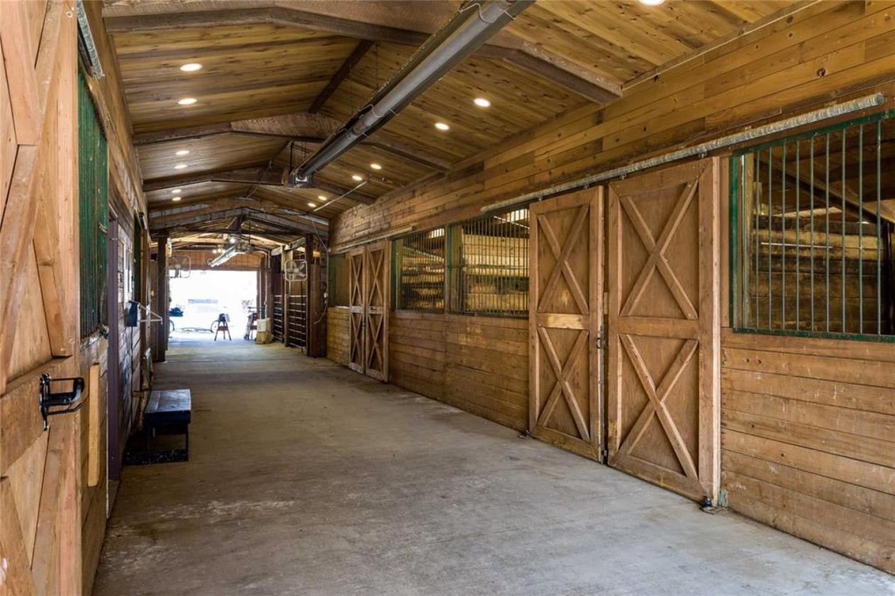 20-Acre Horse Property with 3 Arenas - photo 9