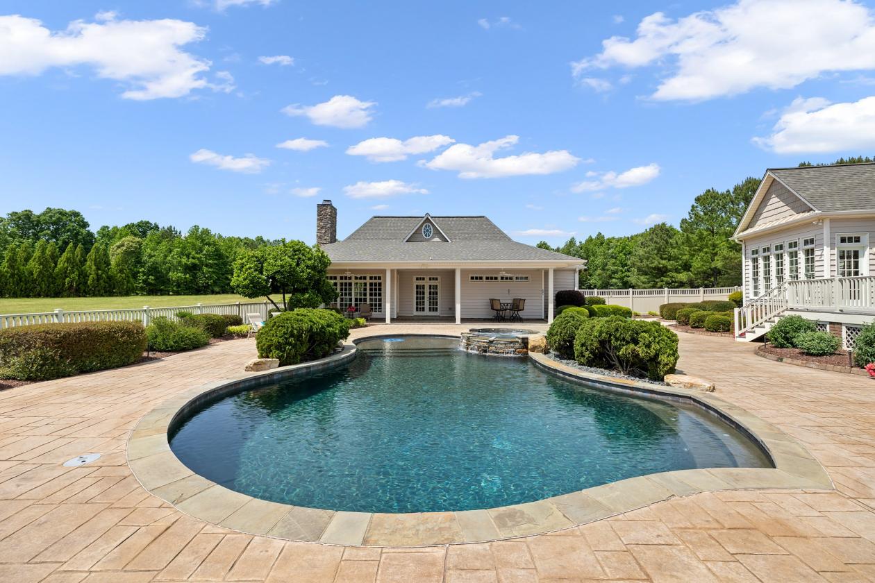 Gated 31.5-Acre Luxury Equestrian Estate With Pond - photo 21